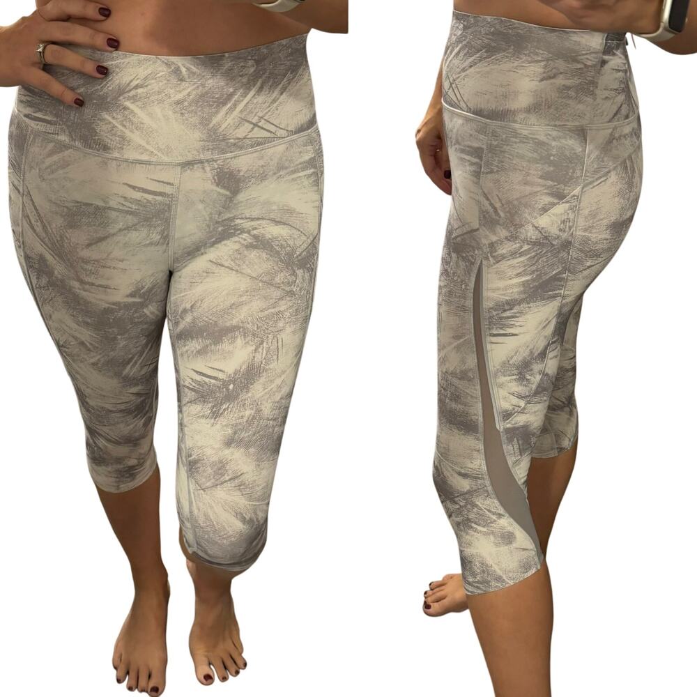Lululemon Womens Pace Perfect Crop 17" Breeze By White Light Cast Size 4 Gray